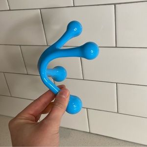 No Brand | Blue Handheld Back Full Body Massager Four Round End Scratcher Tool